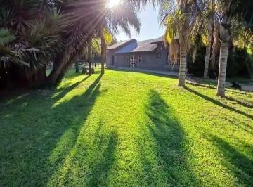 Quinta vacacional · 4300m² · 5 Ambientes · 1 Cochera · Quinta en Escobar