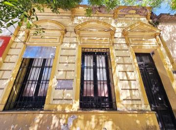 Casa · 93m² · 4 Ambientes · Venta Casa a Refaccionar en Parque Patricios