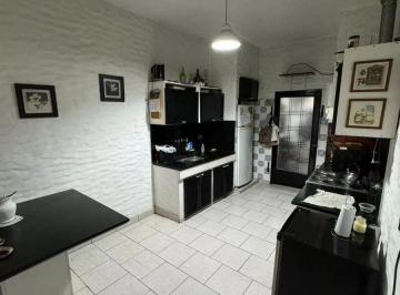 Casa · 153m² · 3 Ambientes · 2 Cocheras · Venta Casa Padua 3amb Lote 200 m Jardin y 2cocheras