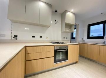 Departamento · 105m² · 3 Ambientes · 1 Cochera · Remax Vende/ Depto/2 Dorm./2 Baños/cochera