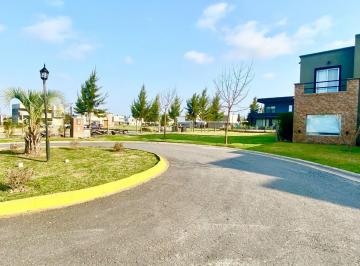 Terreno · 402m² · Venta de Lote en Barrio Vila Marina I - Villanueva