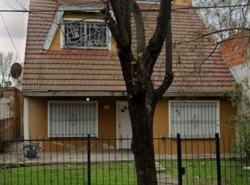 Casa · 213m² · 6 Ambientes · 1 Cochera · Casa en Venta en Ezeiza