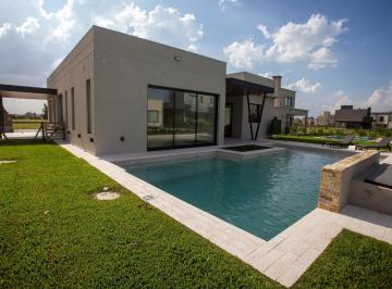 Casa · 190m² · 4 Ambientes · 1 Cochera · Casa en Los Talas 4 Ambientes