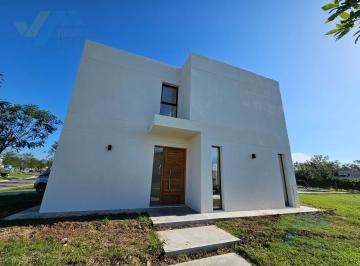 Casa · 163m² · 4 Ambientes · 2 Cocheras · Casa en Venta 5 Ambientes - Barrio Cerrado San Pablo - Pilar