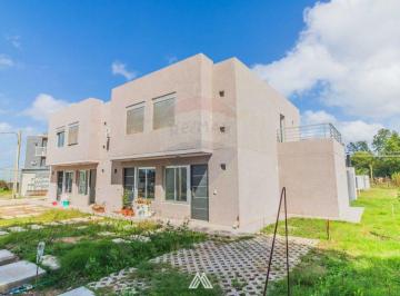 Casa · 73m² · 4 Ambientes · 1 Cochera · Alquiler Casa 3 Dorm. en El Molino de Pando