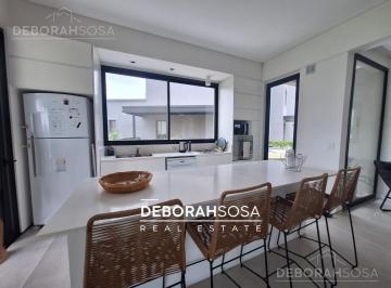 Casa de 4 ambientes, Escobar · Casa en Alquiler Temporal - El Canton - Amoblada - Zona Norte