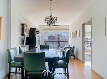 Departamento · 42m² · 2 Ambientes · Luminoso 2 Ambientes en Piso Alto en Venta - Floresta