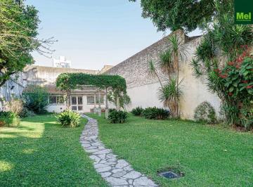 Casa · 289m² · 6 Ambientes · 1 Cochera · Excelente Casa Sobre Lote de 10x45