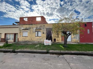 PH · 48m² · 2 Ambientes · PH en Alquiler en José León Suarez