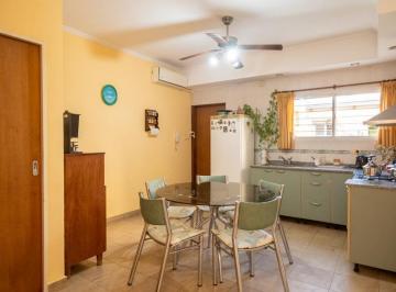 Casa · 153m² · 6 Ambientes · 1 Cochera · Casa en Santa Fe