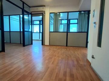 Oficina comercial · 95m² · 3 Ambientes · Venta Oficina!