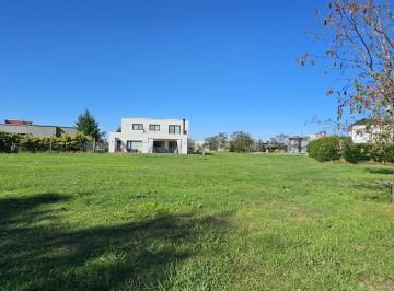 Terreno · 944m² · Lote en Venta El Canton Barrio Norte Interno 2043