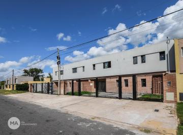PH · 96m² · 4 Ambientes · 1 Cochera · Casa 3 Dorm. - Petrone 9037 - Rosario Fisherton | Venta