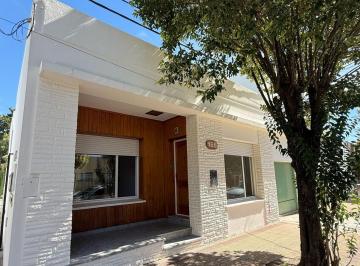 Casa de 4 ambientes, Tandil · Casa Totalmente Remodelada de 3 Dorm.