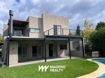 Casa · 260m² · 5 Ambientes · 2 Cocheras · Casa en Los Sauces - 6 Ambientes con Dependencia