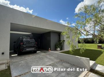 Casa · 126m² · 4 Ambientes · 1 Cochera · Casa en Venta en San Ramón, Pilar del Este, Pilar