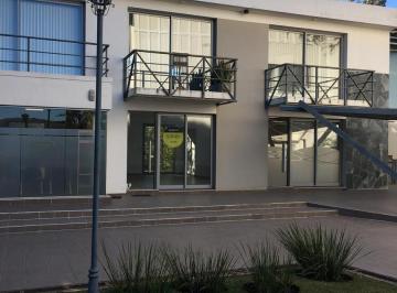 Oficina comercial · 41m² · 1 Ambiente · 1 Cochera · Oficina en Alquiler