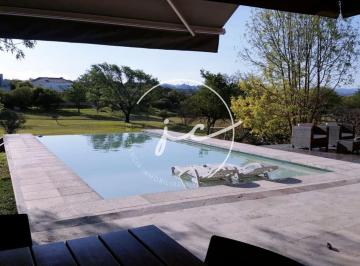 Casa · 450m² · 5 Ambientes · 4 Cocheras · Casa en Venta en El Bosque 4 Dorm.