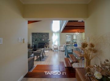 Casa · 380m² · 8 Ambientes · 2 Cocheras · Venta Casa Planta Unica - El Bosque