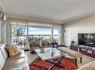 Foto1 · Venta Apartamento en Punta del Este Torre Lobos 1ra Línea de Brava