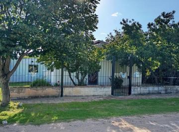 Casa · 117m² · 2 Ambientes · 1 Cochera · En Venta Casa Los Cocos 3 Dorm. C/escritura