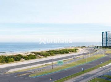 Foto1 · Apartamento en Venta, de 3 Dorm., en Playa Brava, Frente Al Mar!