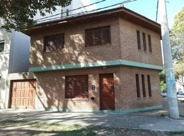 PH · 80m² · 4 Ambientes · PH - La Plata