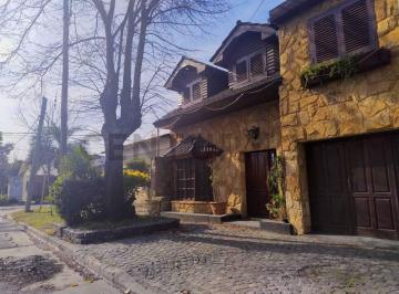PH · 148m² · 5 Ambientes · 1 Cochera · Venta PH 5 Ambientes Castelar Norte - Merlo Al 400