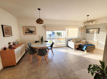 Departamento de 2 ambientes, Almirante Brown · Departamento de Dos Ambientes en Venta en Adrogue - Excelente Ubicacion!