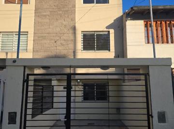PH · 90m² · 30 Ambientes · 1 Cochera · Alquiler 24 Meses, Duplex 3 Ambientes con Entrada de Auto
