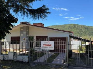 Foto · Casa de 3 Dorm. 2 Baños y Hermoso Patio Villa Carlos Paz