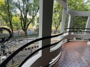 Departamento · 68m² · 3 Ambientes · 1 Cochera · Departamento en Alquiler Frente a Plaza Flores