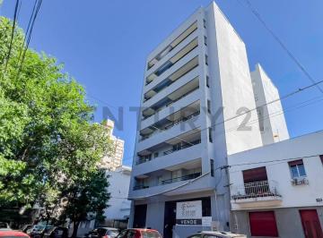 Departamento · 52m² · 2 Ambientes · 1 Cochera · Departamento de 1 Dormitorio en Edificio de Categoría con Amenities – 4º y 5º Piso Al Contrafrente