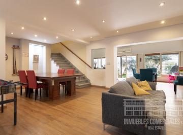 PH · 300m² · 5 Ambientes · Espectacular PH con Jardín, Terraza y Quincho en Parque Chacabuco