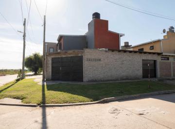 PH de 3 ambientes, Berisso · 160 Esq 24 Duplex en Venta de Dos Dorm. + Garaje. Barrio Udocba, Berisso.
