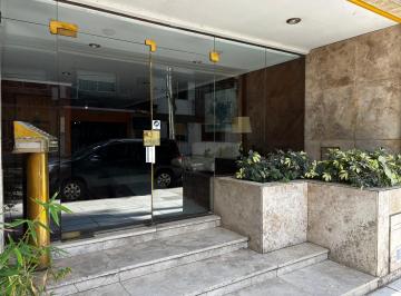 Departamento de 5 ambientes, Vicente López · Tapiales 1329 - Vicente Lopez.