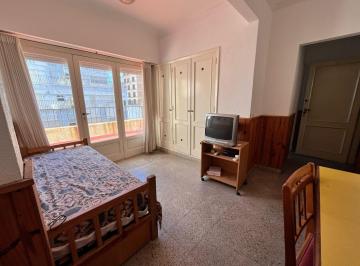 Departamento de 2 ambientes, Miramar · Departamento 2 Ambientes en Excelente Zona de Miramar