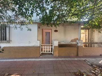 Casa · 119m² · 5 Ambientes · Venta Casa en Remedios de Escalada, Lanús