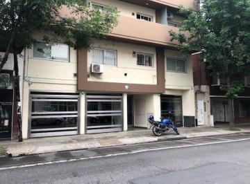 Garage · 30m² · 1 Ambiente · 1 Cochera · Entre Rios 1900, Cochera Doble con Baulera a La Venta - Alquiler.