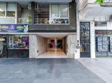 Oficina comercial · 32m² · 1 Ambiente · Luminosa Oficina Monoambiente en Caballito, Cerca de Todo.