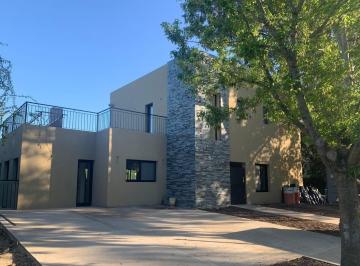 Departamento · 211m² · 4 Ambientes · 2 Cocheras · Departamento en Haras Santa María El Remanzo