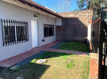 Casa · 75m² · 3 Ambientes · 3 Cocheras · Casa Americana 3 Ambientes en Ituzaingó Norte Ref 1355