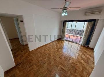 Departamento · 50m² · 3 Ambientes · Alquiler - Departamento 3 Ambientes con Balcón Terraza en Monserrat!