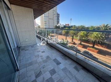 Foto1 · Apartamento en Peninsula 2 Dorm.