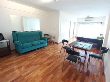 Departamento · 37m² · 1 Ambiente · Departamento en Balvanera, Monoambiente de 40 m², Balcon a Pulmon, Luminoso a m. Abasto Shoping