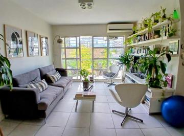 Departamento de 4 ambientes, Belgrano · Departamento de 4 Ambientes con Cochera Fija.