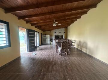 Quinta vacacional · 134m² · 3 Ambientes · 1 Cochera · Quinta - Villa Parque Sicardi