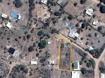 Terreno · 947m² · Se Vende Lote de 947 m² en Tanti con Escritura