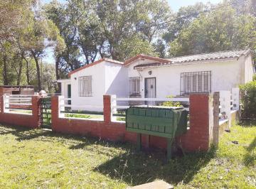Casa · 152m² · 4 Ambientes · 1 Cochera · Venta Casa 4 Ambientes y Amplio Parque Copacabana
