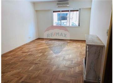 Departamento · 77m² · 4 Ambientes · 4 Ambientes con Patio Al Frente Belgrano R
